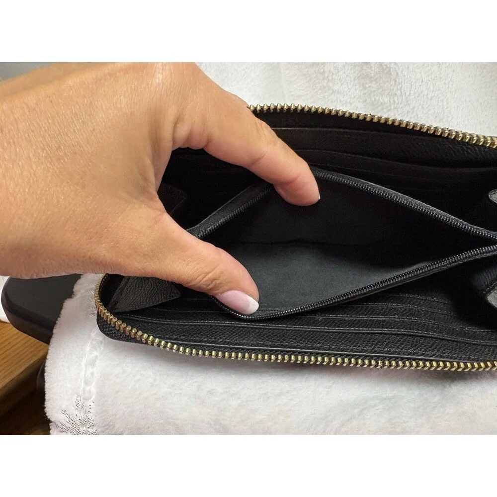 Coach C4124 Medium ID Zip Around Wallet Black Pebble Leather